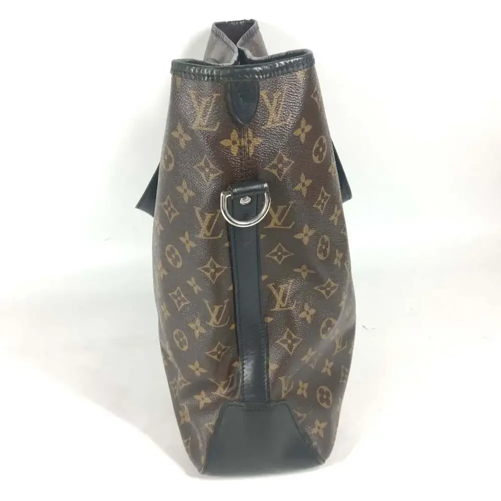 LOUIS VUITTON Brown Monogram Canvas Shoulder Bag